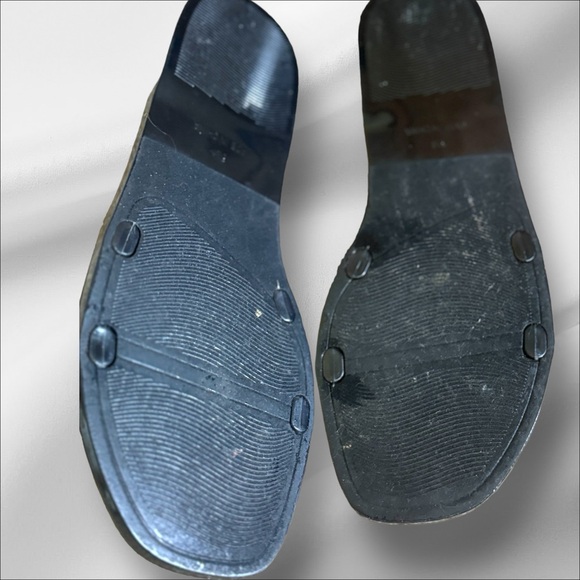 Vince Camuto Jaquell Pool Slides! Black and Silver Sequined EUC Size 8 - Picture 8 of 13